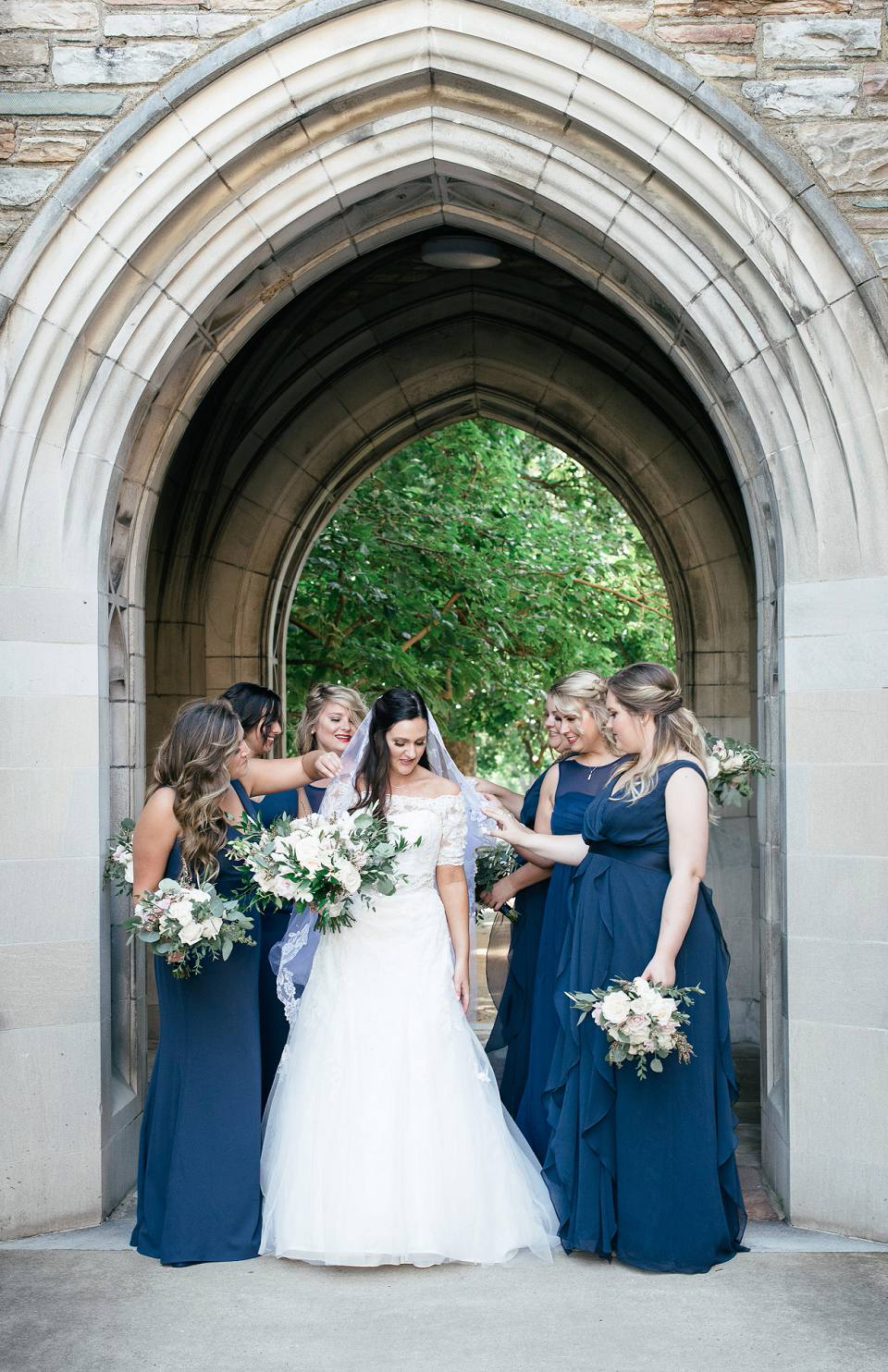 Bridesmaids at Scarritt Bennett Center blue dresses