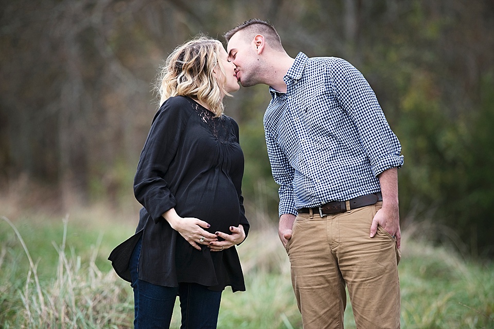 winter maternity session outdoors