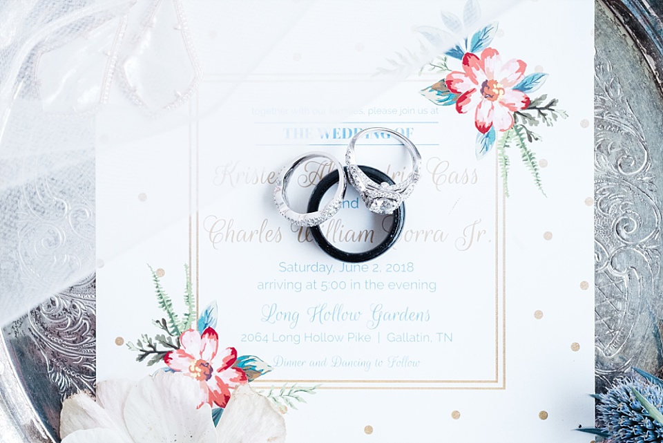 Bride details wedding rings 