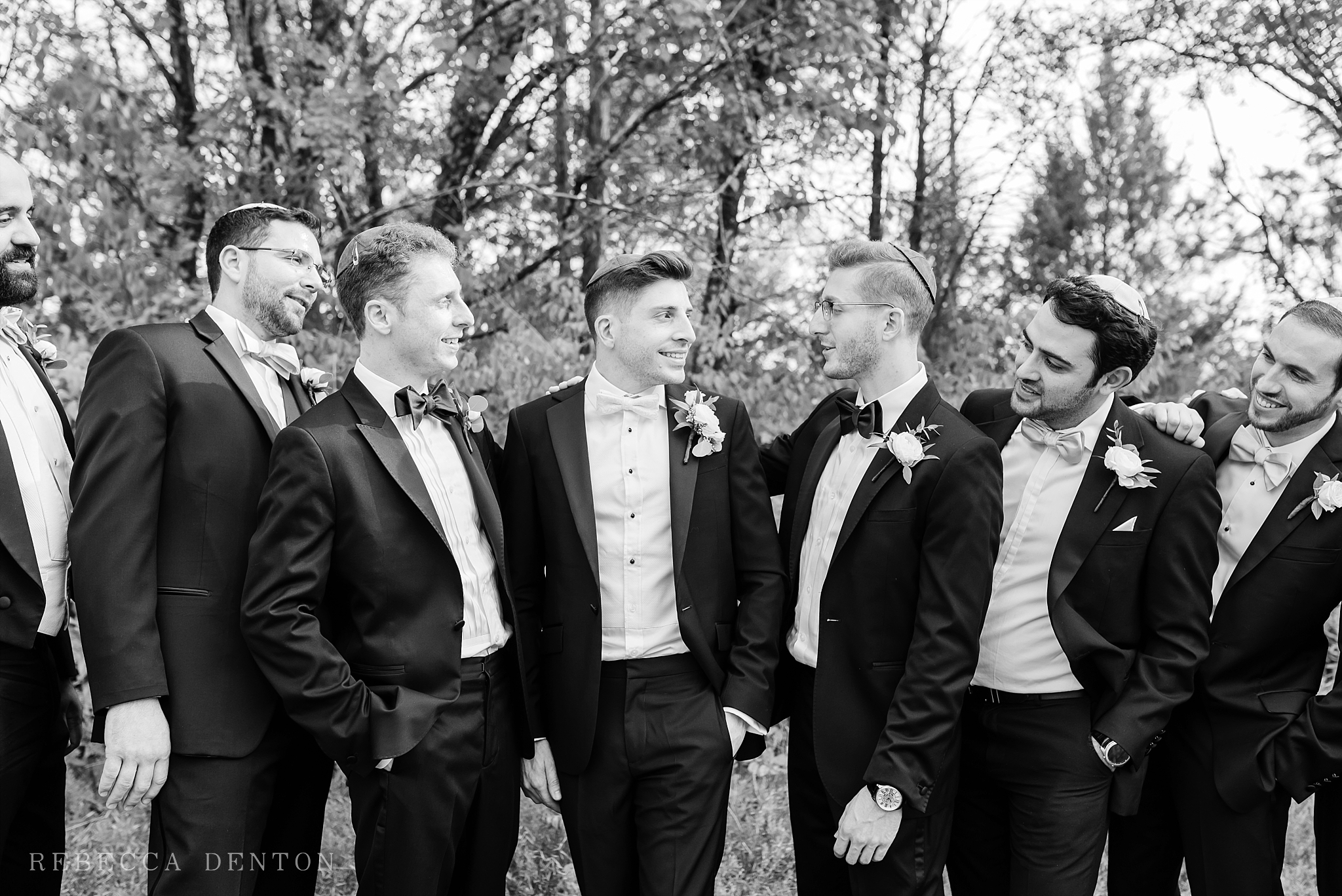groomsmen tuxes black and white