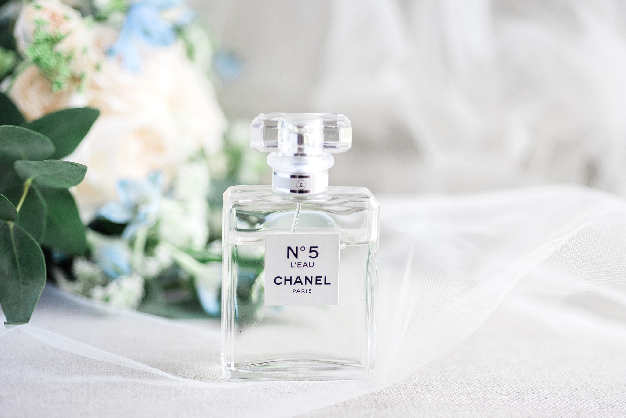 Chanel No. 5 wedding perfume details