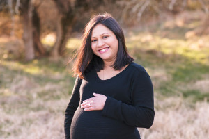Maternity photo in field