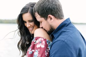 Engagement session Nashville shoulder kiss